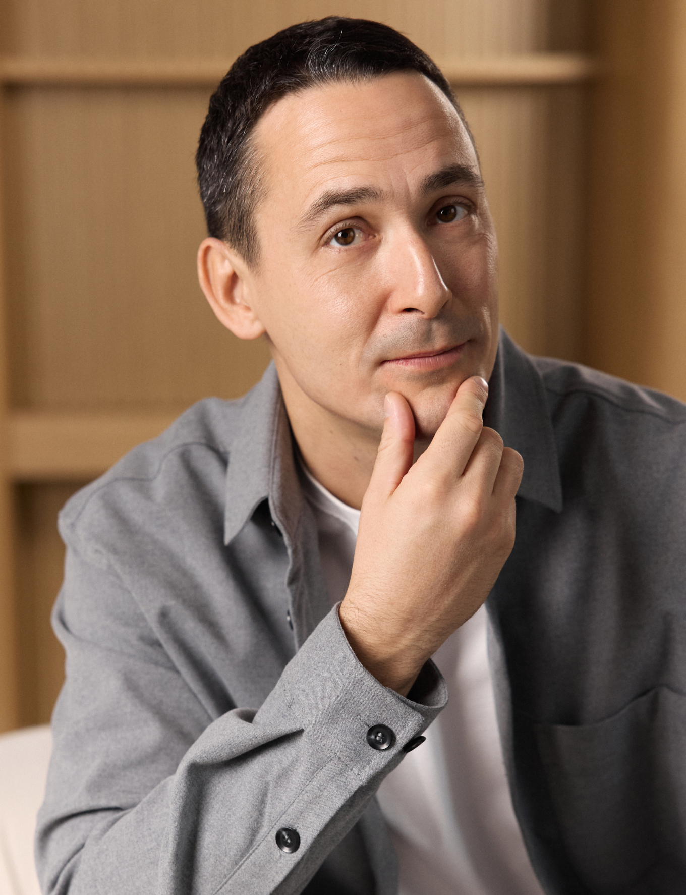 Крупные компании платят за консультации и работают спокойно