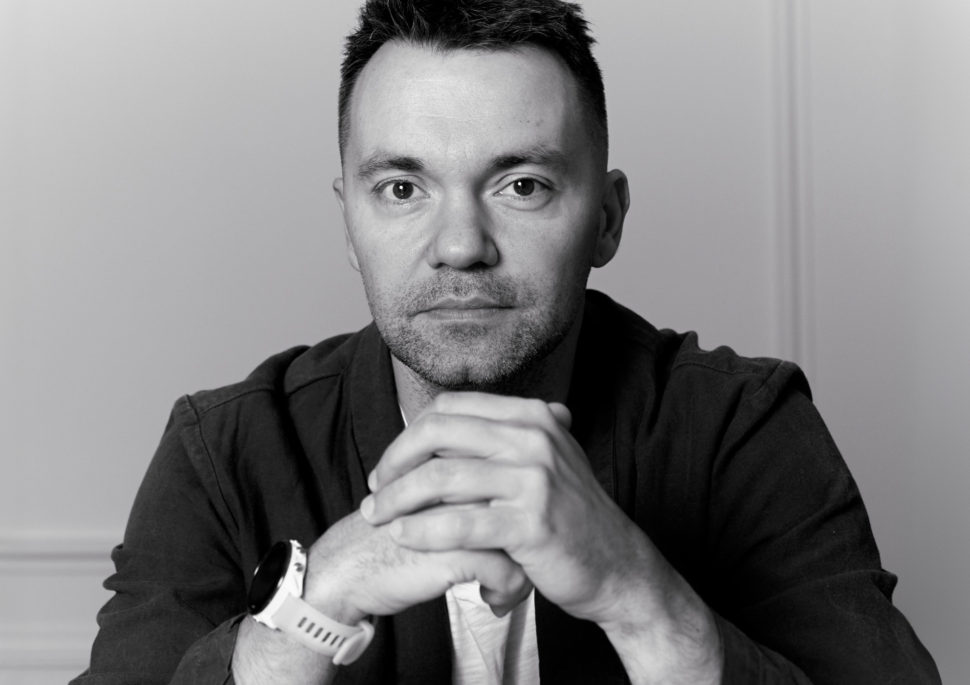 Лично я не сторонник искать бизнес, который можно приобрести, по объявлениям