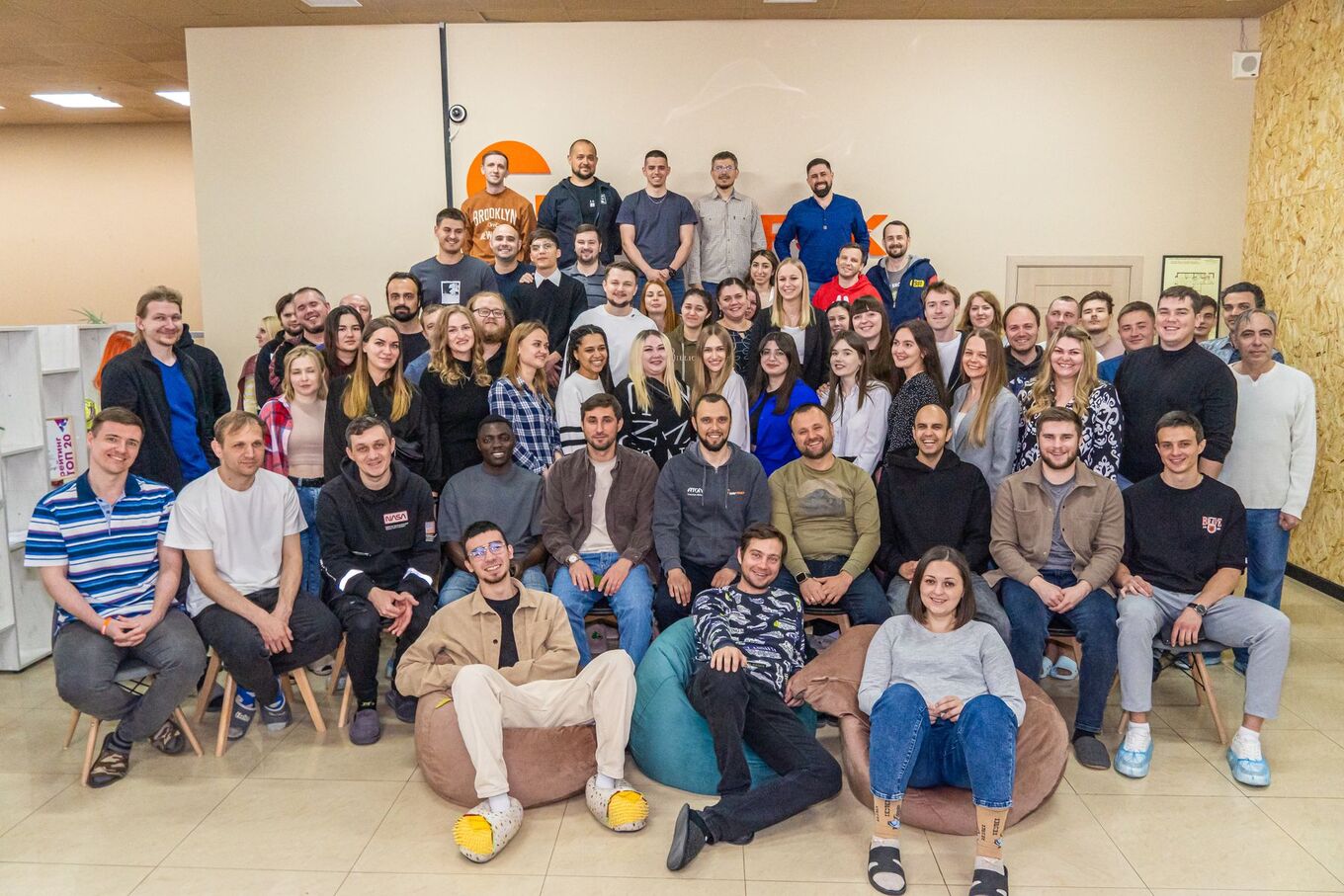 Фото сотрудников компании Автотрекер