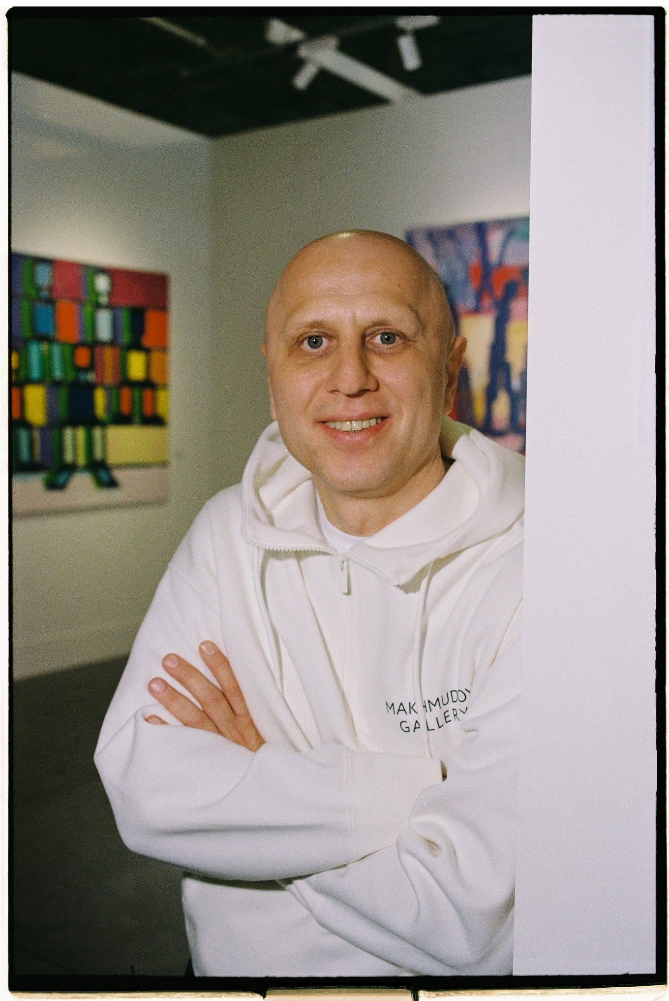 makhmudov gallery, cosmoscow, Валерий Махмудов на стенде Makhmudov Gallery