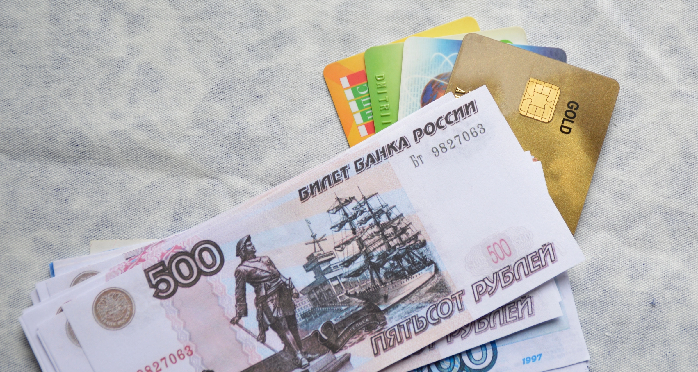 Россияне рассказали, сколько могут прожить без зарплаты