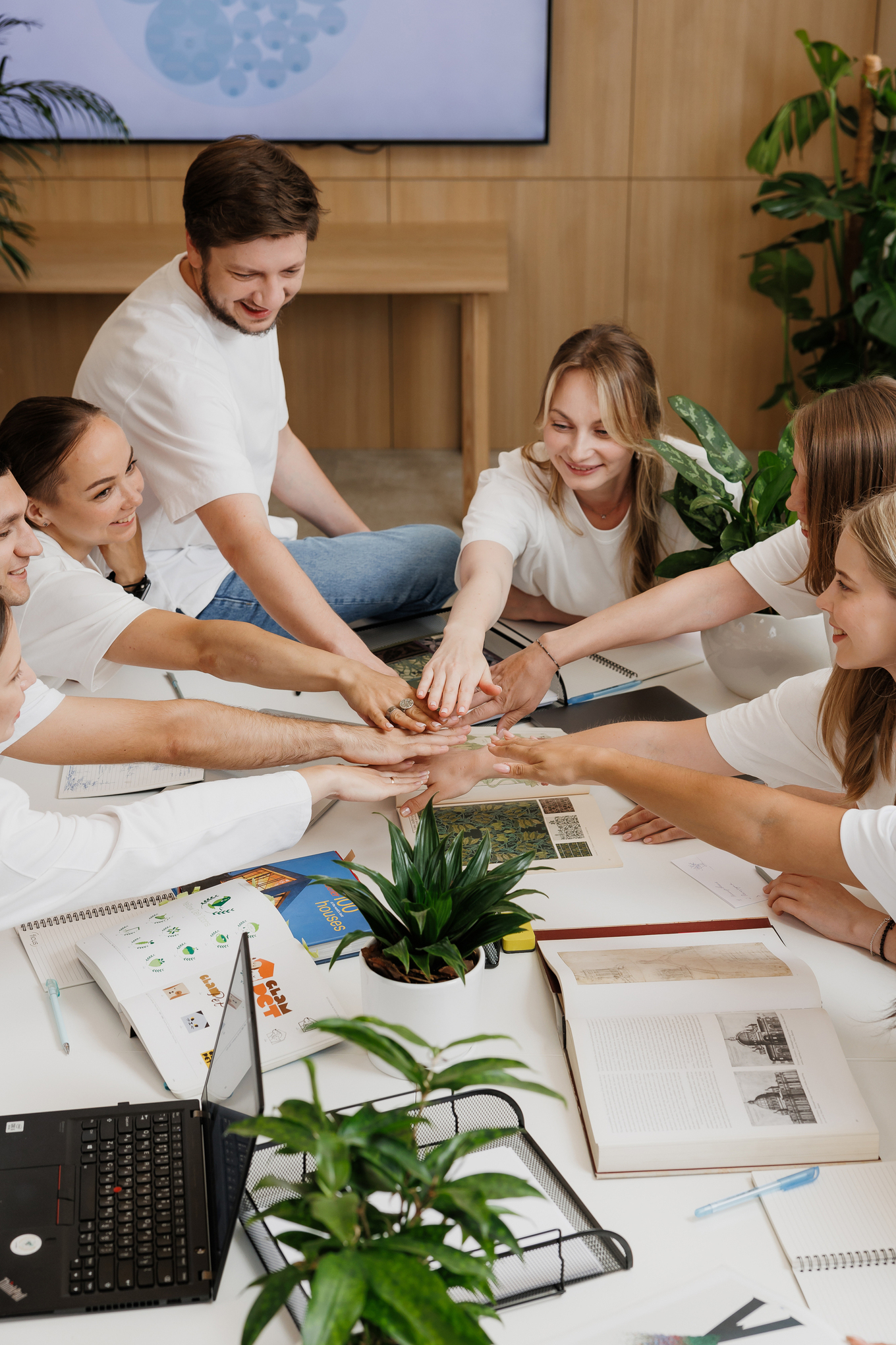 Коллективистские компании напоминают семьи