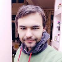 Максим Андреев