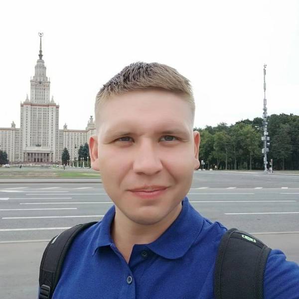 Максим Новиков