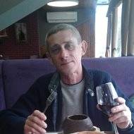 Владимир Чернуха