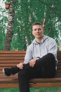 Михаил Захаров