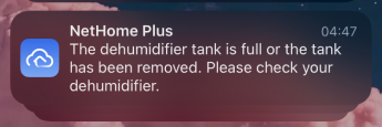На&nbsp;телефон приходит уведомление: «Бак заполнен или&nbsp;вынут, проверьте осушитель»