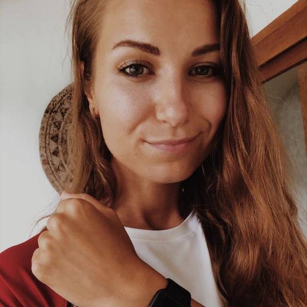 Юлия Плосконосова