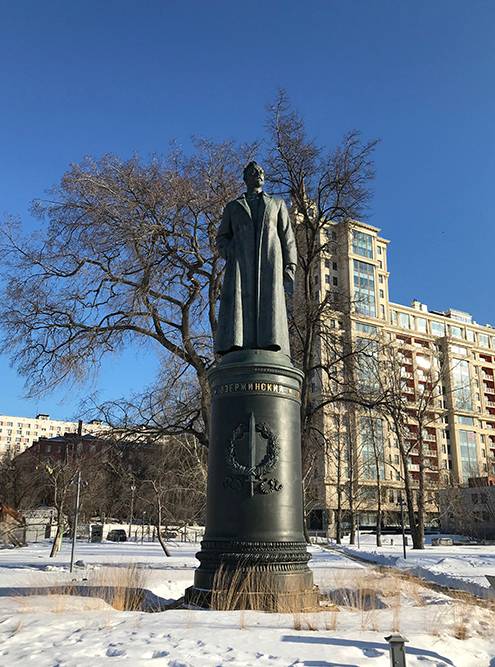 Памятник Феликсу Дзержинскому переехал с Лубянской площади в парк «Музеон»