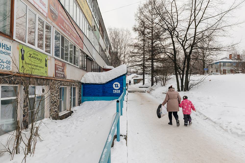 В недвижимости, которую мы покупали, люди уже снимали помещение. Так что мы просто продолжили работать с&nbsp;ними, никого искать на&nbsp;старте нам не&nbsp;нужно было