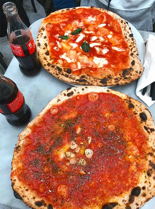 «Маринара» и «Маргарита» в самой популярной пиццерии города — L'Antica Pizzeria da Michele