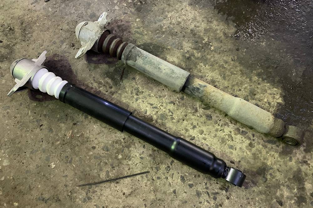 Кто сколько носит стойки стабилизатора и какая у вас фирма? Какую фирму поставить