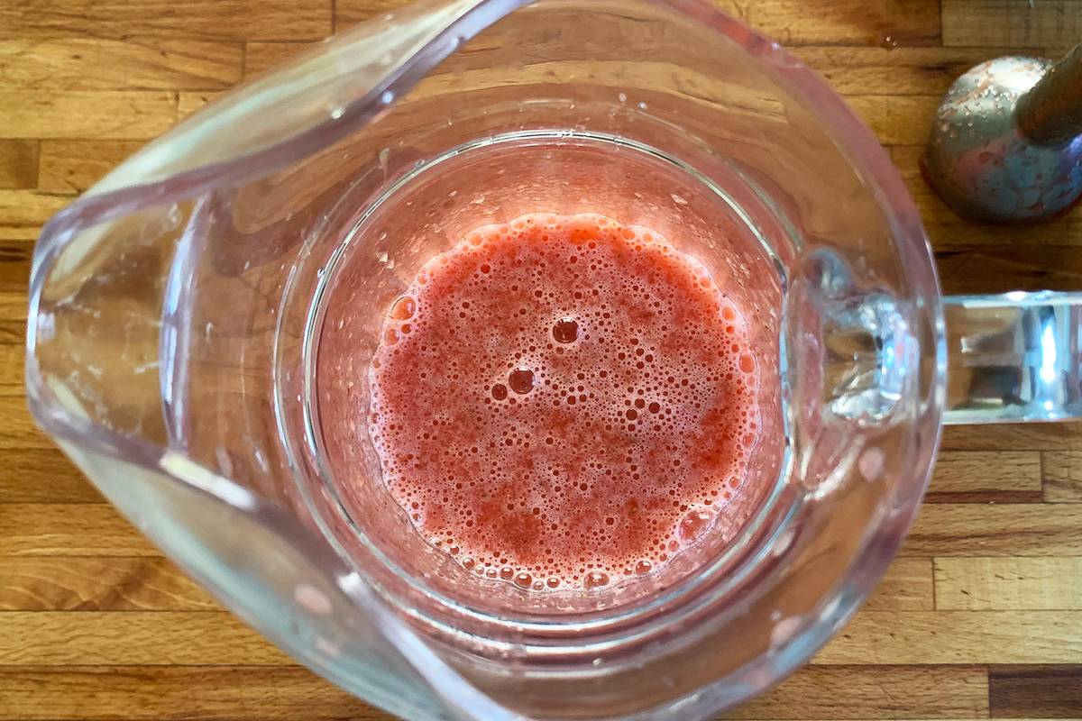 Рецепт клубничного коктейля «Дайкири» в домашних условиях: пошаговый ...