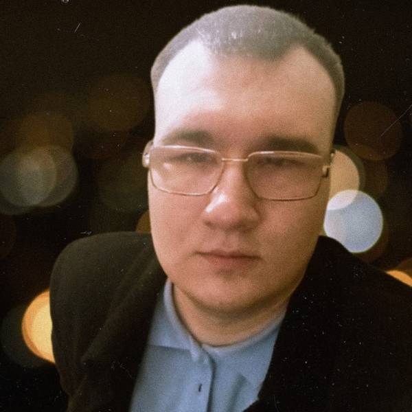 Роман Елуфимов