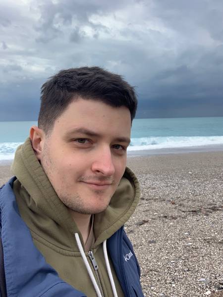 Павел Уколов