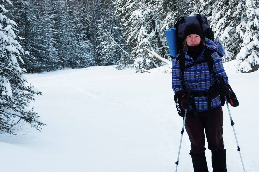 Моя трехсезонная куртка из софтшелла: я прошла в ней лыжный поход в −25&nbsp;°С, беру с собой в горы летом и на скалы в Крым осенью