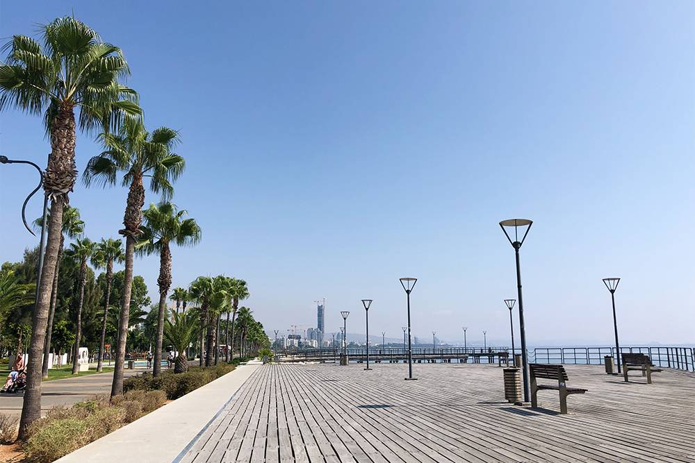 променад лима. кипр лимассол улица джона кеннеди. набережная лимассола фото. время в лимассоле сейчас. время в лимассоле сейчас.