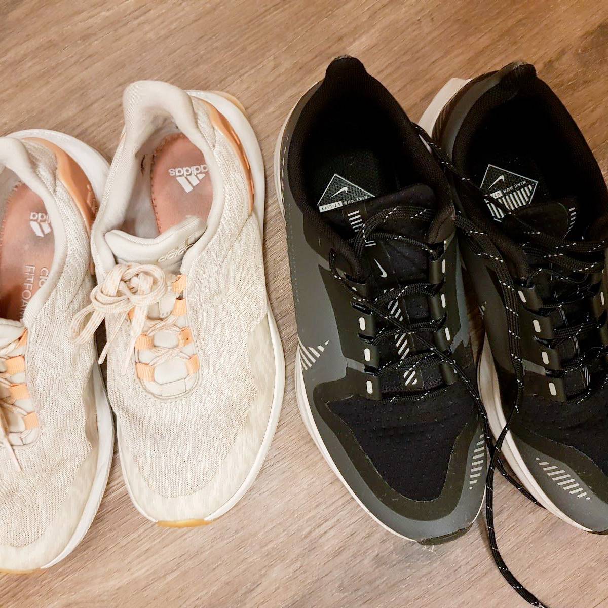 Слева кроссовки для&nbsp;силовых тренировок, справа — для&nbsp;бега