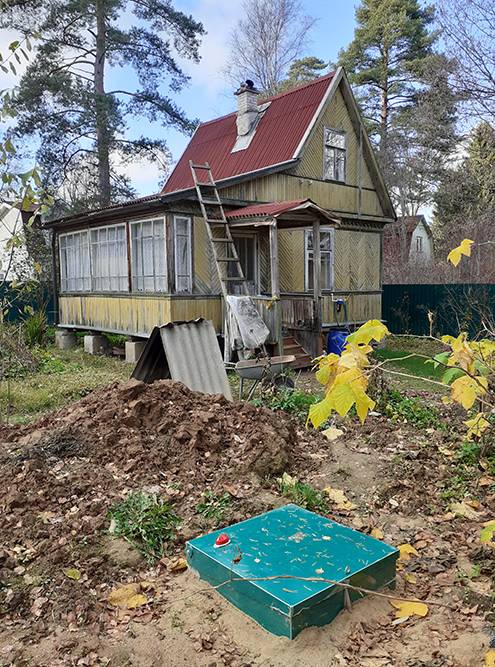 В результате станция оказалась гораздо ближе к дому, чем планировалось изначально