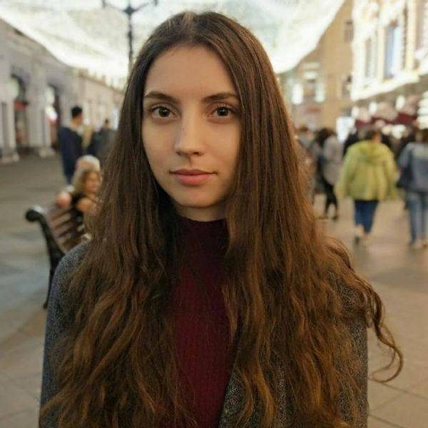 Юля Щербакова