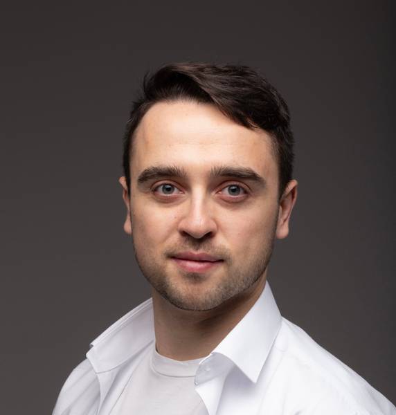 Роман Цветков