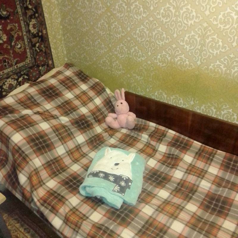Кто-то скажет, что похоже на бабушкин угол, но мне здесь уютно.