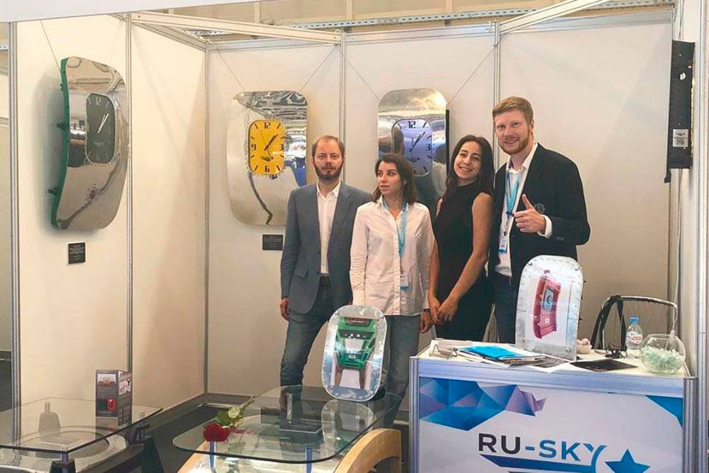Команда Ru-Sky на&nbsp;выставке Russian Business Aviation Exhibition. Руслан крайний слева