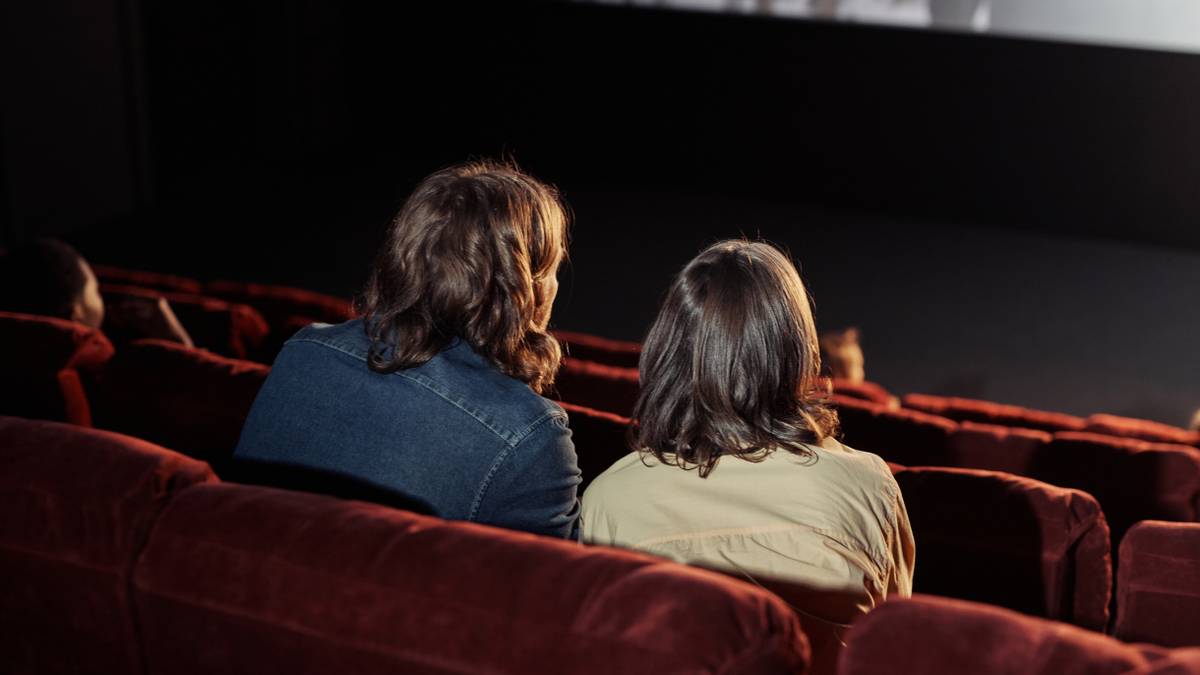 «Бежала из зала, не оглядываясь»: 4 причины не устраивать свидания в кино