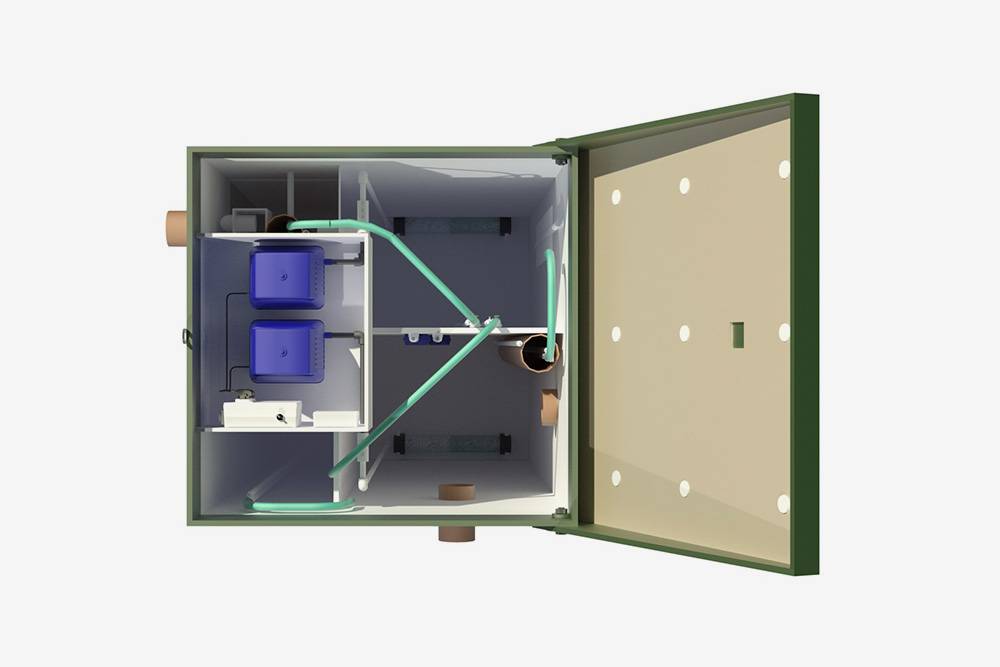 Внутри конструкция систем биоочистки более сложная: больше камер, насосы с трубками, поплавки и элементы управления. Источник: Топол-Эко