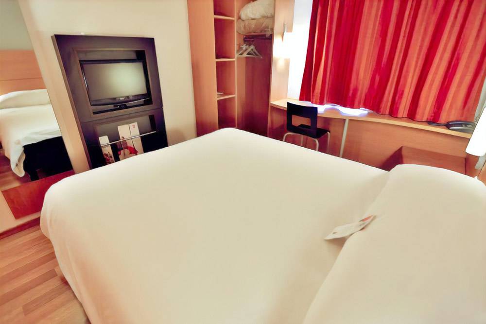 Отель в Фесе стоил 3600 за ночь. Источник: booking.com