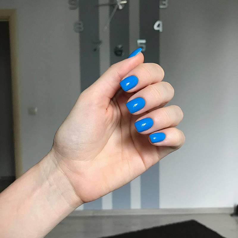 Ногти идеального синего цвета, который я так хотела
