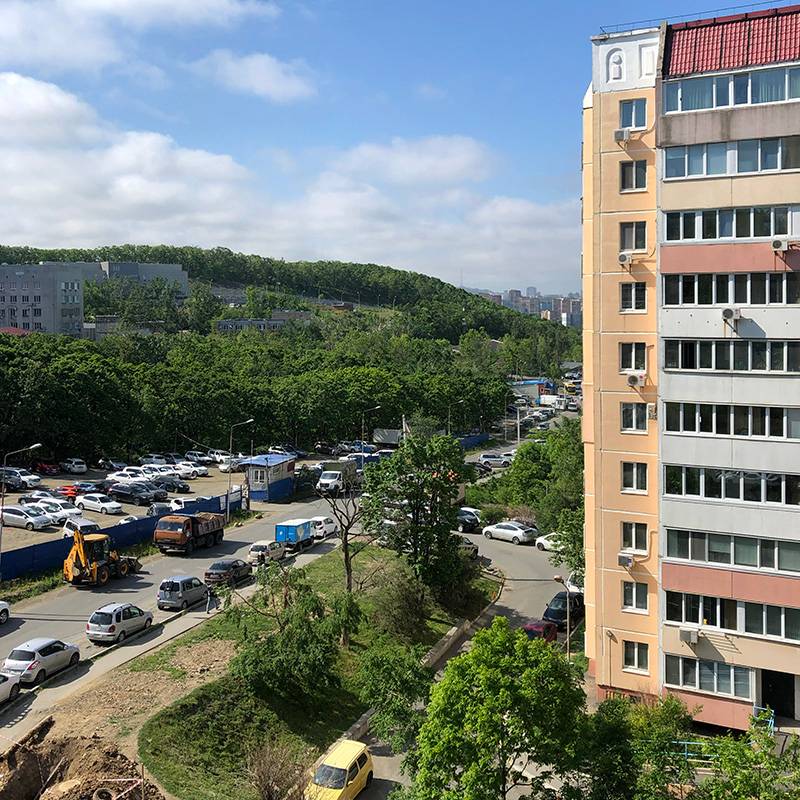Вот такой вид открывается из окон нашей квартиры