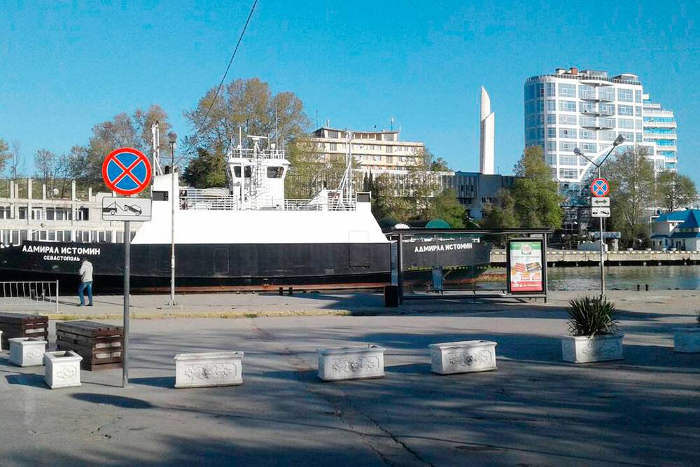 Паром «Адмирал Истомин» назван в честь героя Крымской войны Владимира Истомина