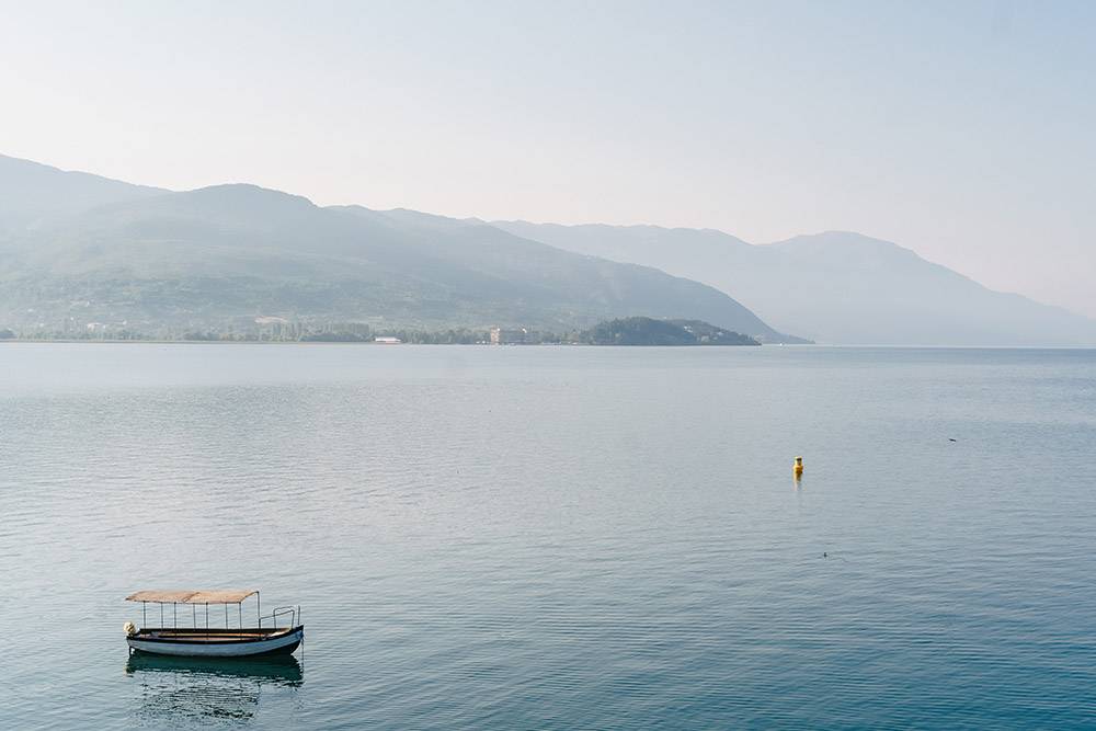 Галичицу видно с побережья Охридского озера