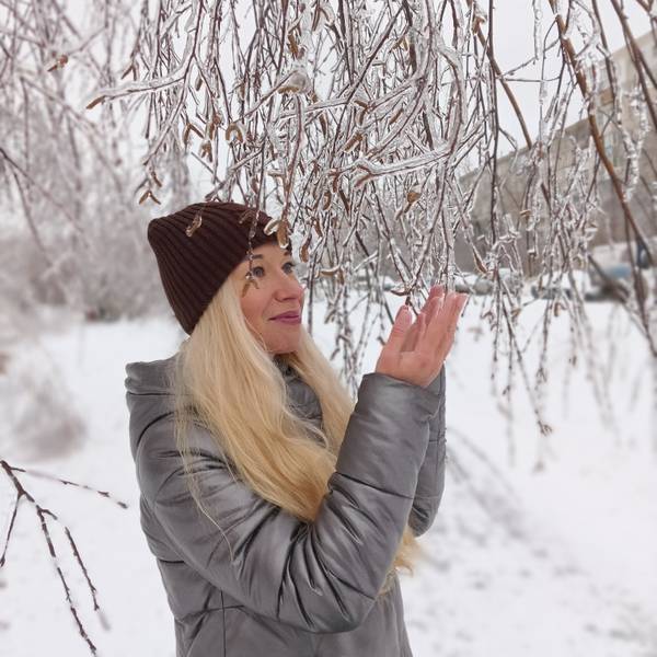Анна Романова
