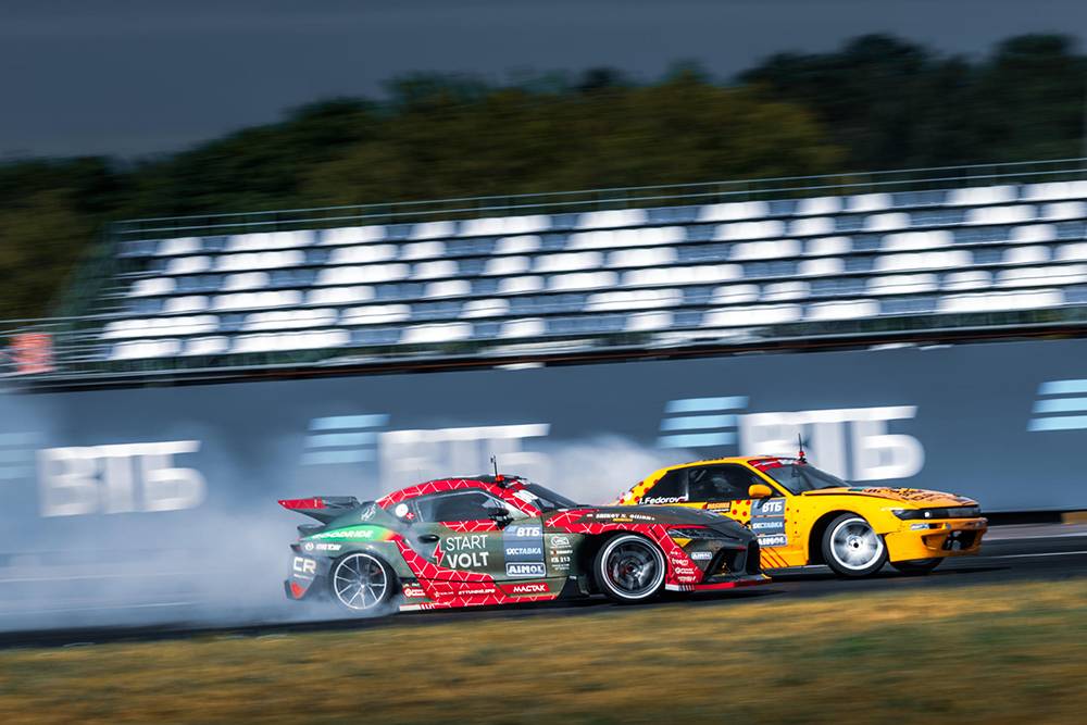 Автомобили Toyota Supra A90 и Nissan Silvia. Источник: carville.racing