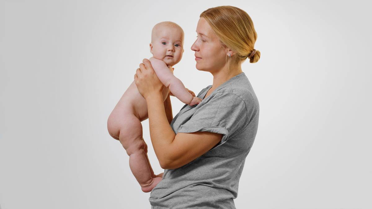 Колики у новорожденного ребенка: симптомы, сколько длятся