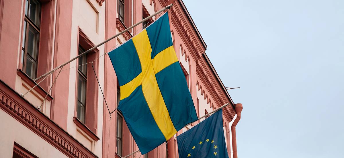 Швеция возобновила выдачу виз в России