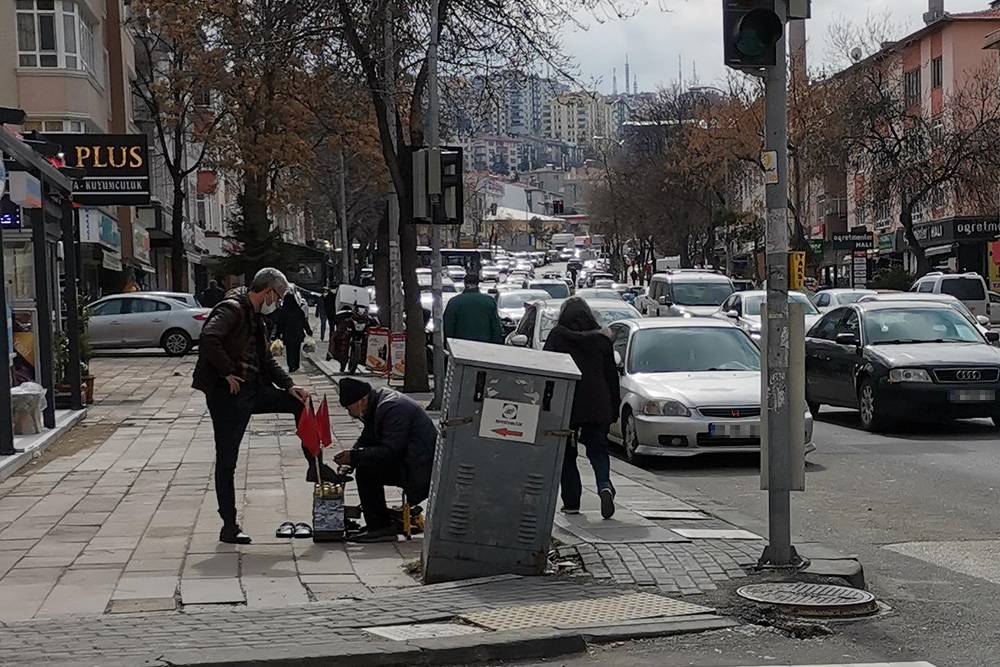 В Анкаре все еще встречаются чистильщики обуви