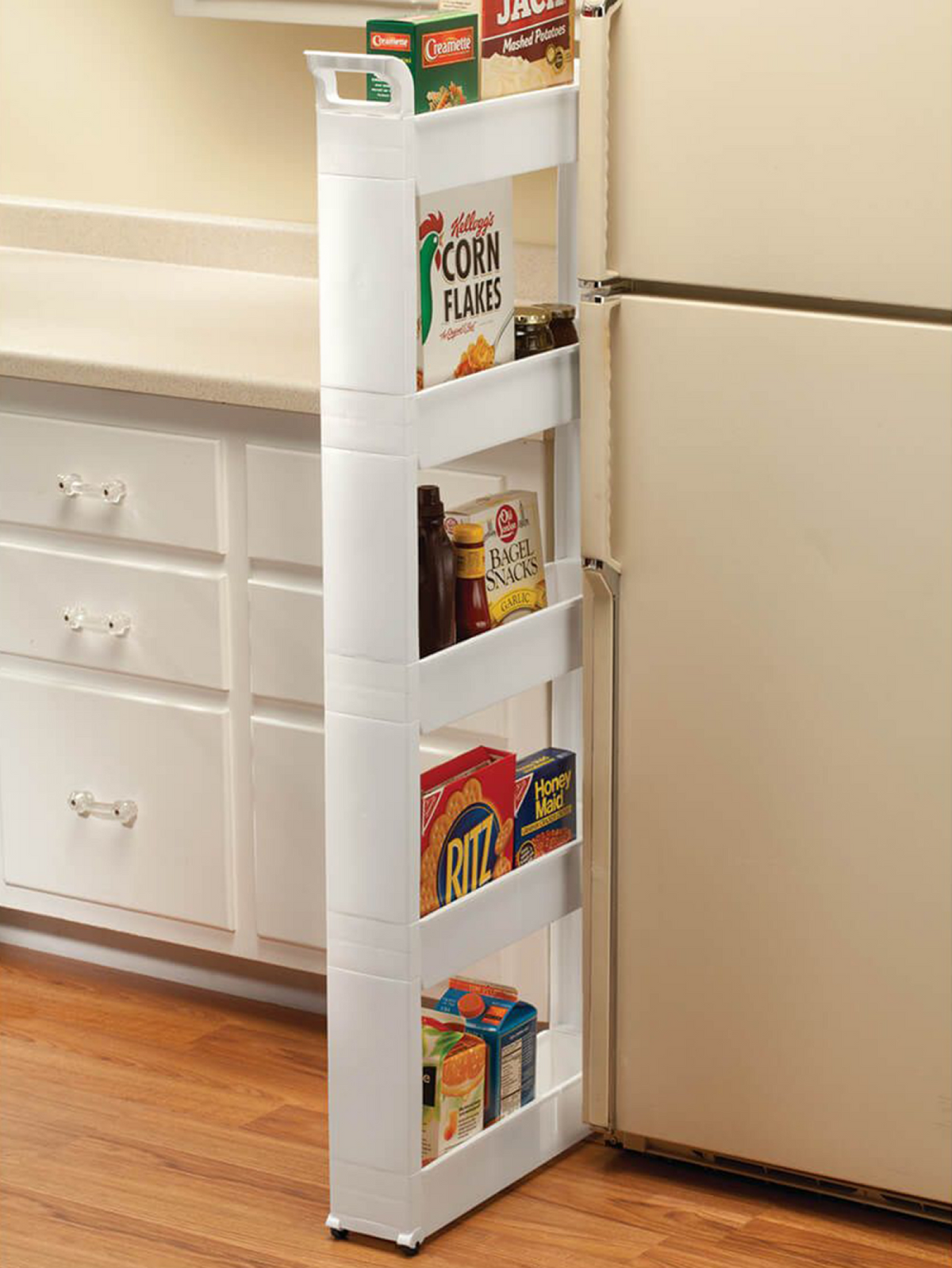 За холодильником поместятся мелочи, которые обычно занимают место на полках и столах. Источник: walmart.com