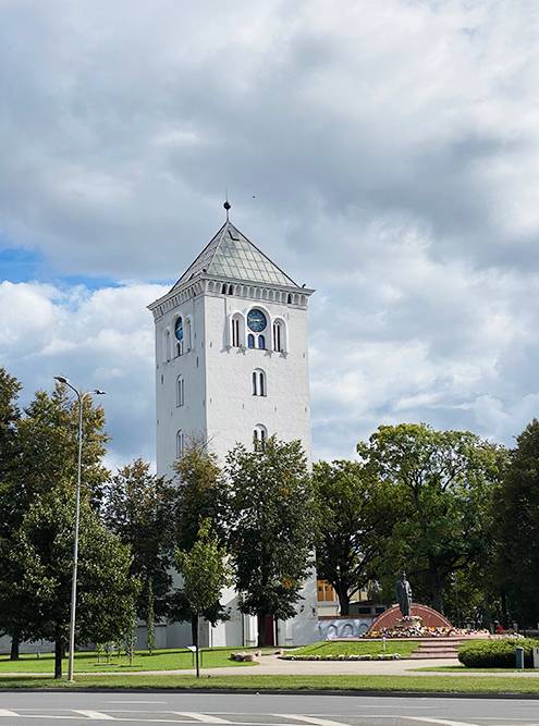 Башня городничего, бывший центр Елгавы