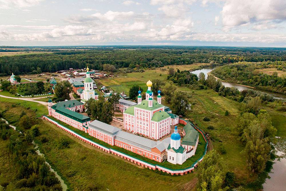 Санаксарский мужской монастырь зимой