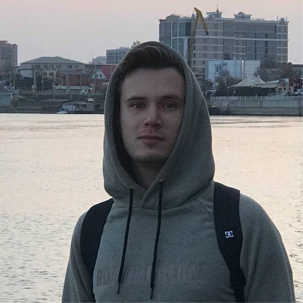 Денис Исаков