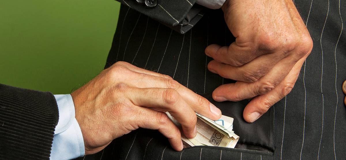 Поставщик «Роснефти» и «Газпром-нефти» разместил облигации и предлагает 11% годовых