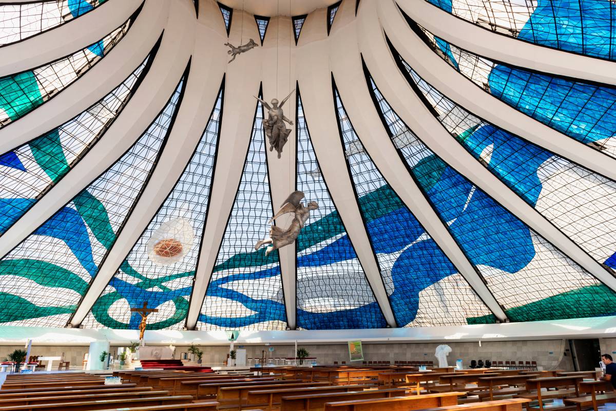 Так купол собора выглядит изнутри. Фото: Alejandro Zambrana / Shutterstock