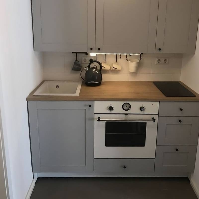 Двухконфорочная плита добавит до 30 см к столешнице. Источник: Виктория / Pinterest