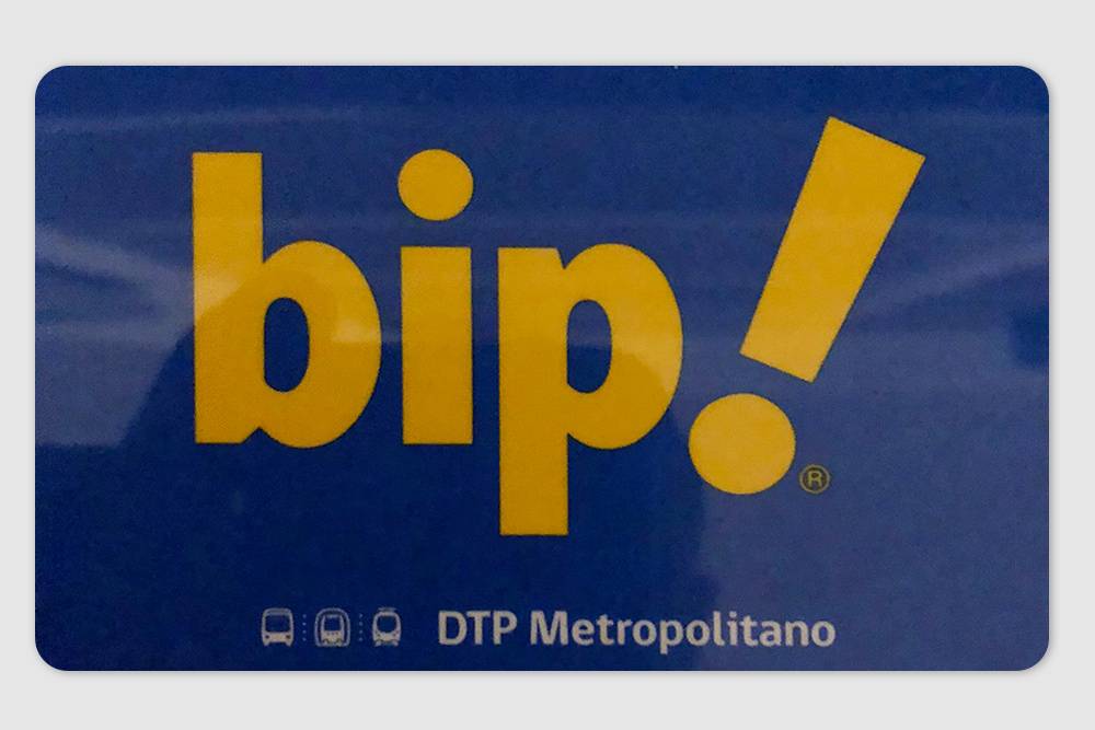 Карта «Бип» для оплаты проезда в метро Сантьяго