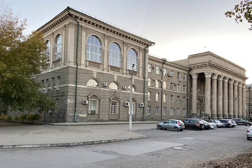 Один из корпусов радиотехнического университета. Здесь я учился на кафедре туризма