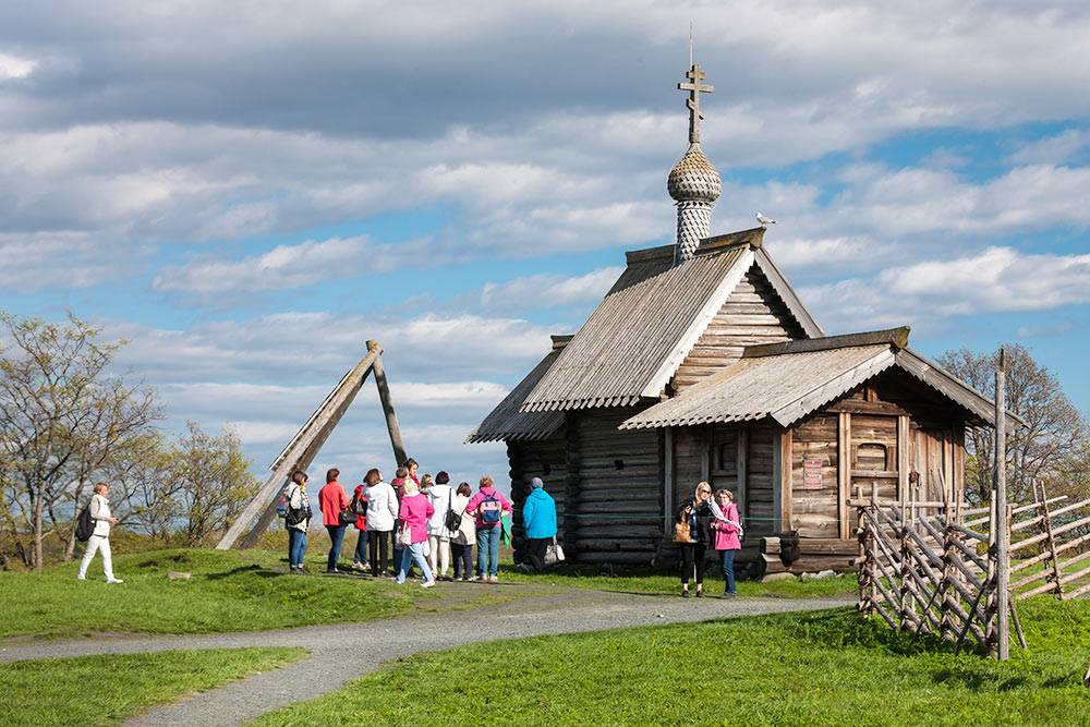 Так же, как церковь Воскрешения Лазаря, выглядели первые деревянные православные храмы на Руси. Источник: Игорь Георгиевский