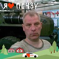 Игорь Ларин